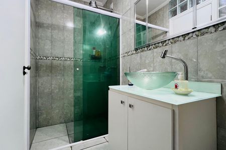 Casa à venda com 170m², 3 quartos e 4 vagasBanheiro Social