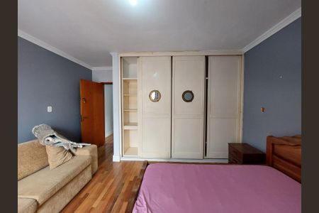 Casa à venda com 210m², 4 quartos e 2 vagas Casa à venda com 210m², 4 quartos e 2 vagasQuarto 3