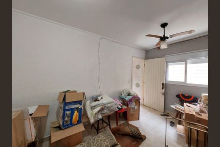 Casa à venda com 210m², 4 quartos e 2 vagas Casa à venda com 210m², 4 quartos e 2 vagasSuíte