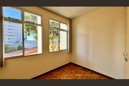 Apartamento à venda com 90m², 3 quartos e 1 vaga Apartamento à venda com 90m², 3 quartos e 1 vagaquarto
