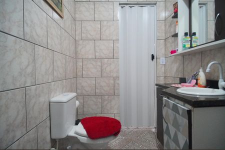 Casa à venda com 240m², 3 quartos e 2 vagasBanheiro 1