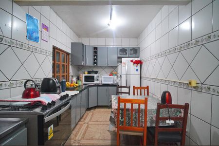 Casa à venda com 240m², 3 quartos e 2 vagasCozinha