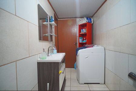Casa à venda com 240m², 3 quartos e 2 vagasBanheiro 3