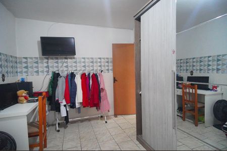 Casa à venda com 240m², 3 quartos e 2 vagasQuarto 2