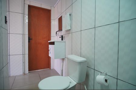 Casa à venda com 240m², 3 quartos e 2 vagasBanheiro 4