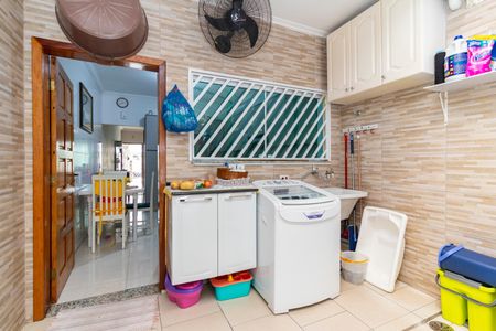 Casa à venda com 84m², 2 quartos e 2 vagasÁrea de Serviço