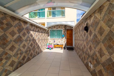Casa à venda com 84m², 2 quartos e 2 vagasGaragem
