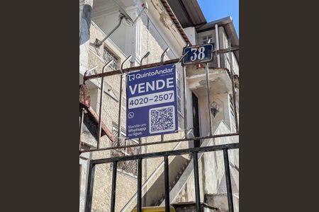 Casa à venda com 48m², 2 quartos e sem vagaPlaquinha