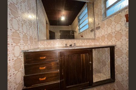 Casa à venda com 259m², 3 quartos e 2 vagasSuíte 2