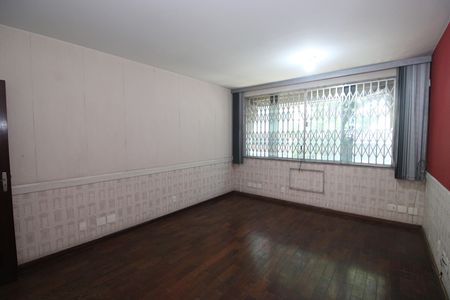 Casa à venda com 259m², 3 quartos e 2 vagasSuíte 2