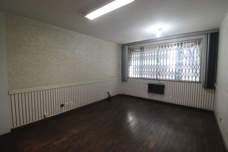 Casa à venda com 259m², 3 quartos e 2 vagasSuíte 1