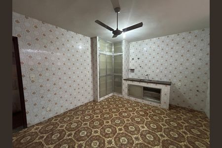 Casa à venda com 259m², 3 quartos e 2 vagasCozinha