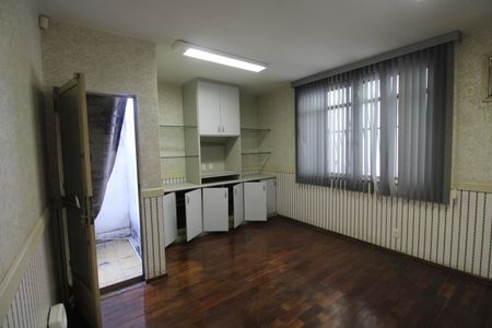 Casa à venda com 259m², 3 quartos e 2 vagasQuarto