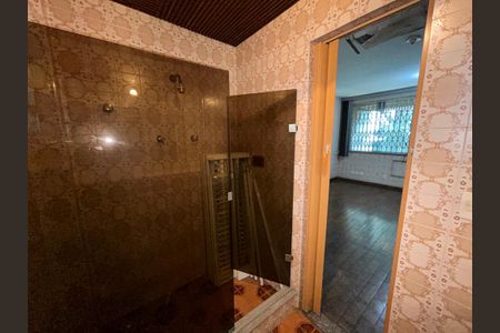 Casa à venda com 259m², 3 quartos e 2 vagasBanheiro da Suíte 2