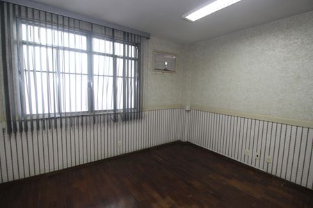 Casa à venda com 259m², 3 quartos e 2 vagasQuarto