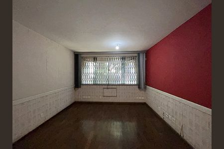 Casa à venda com 259m², 3 quartos e 2 vagasSuíte 2