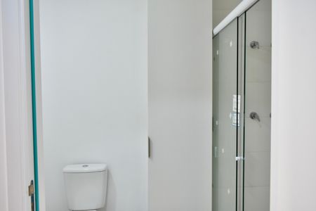 Studio à venda com 26m², 0 quarto e sem vaga Studio à venda com 26m², 0 quarto e sem vaga Banheiro