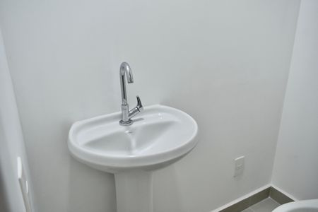 Studio à venda com 26m², 0 quarto e sem vaga Studio à venda com 26m², 0 quarto e sem vaga Banheiro