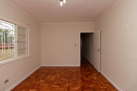 Casa à venda com 160m², 4 quartos e 2 vagas Casa à venda com 160m², 4 quartos e 2 vagasQuarto
