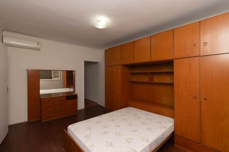 Casa à venda com 160m², 4 quartos e 2 vagas Casa à venda com 160m², 4 quartos e 2 vagasSuíte 1