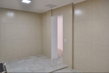 Apartamento para alugar com 164m², 3 quartos e sem vagaCozinha 