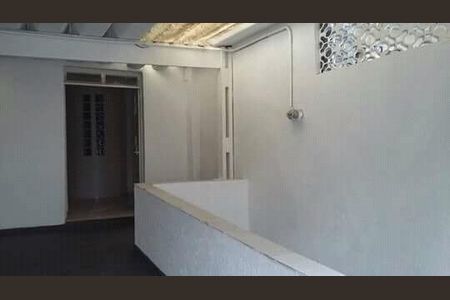 Casa à venda com 251m², 5 quartos e 2 vagas