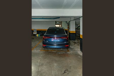 Apartamento à venda com 168m², 3 quartos e 3 vagas Apartamento à venda com 168m², 3 quartos e 3 vagasGaragem