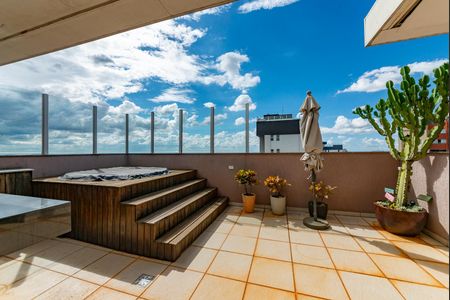 Apartamento à venda com 168m², 3 quartos e 3 vagas Apartamento à venda com 168m², 3 quartos e 3 vagasVaranda