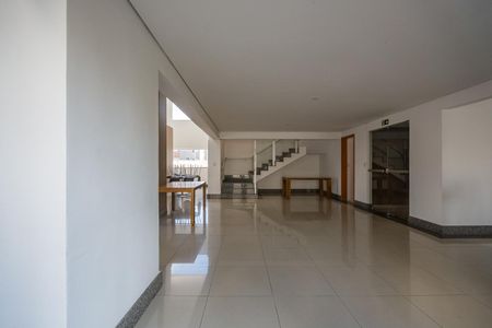 Apartamento à venda com 168m², 3 quartos e 3 vagas Apartamento à venda com 168m², 3 quartos e 3 vagasÁrea comum