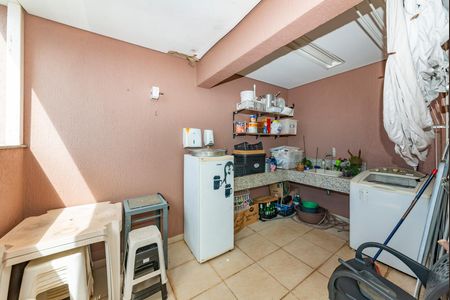 Apartamento à venda com 168m², 3 quartos e 3 vagas Apartamento à venda com 168m², 3 quartos e 3 vagasÁrea de Serviço