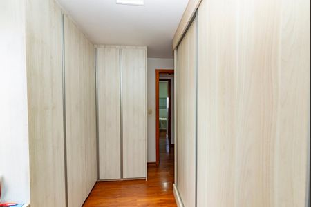 Apartamento à venda com 168m², 3 quartos e 3 vagas Apartamento à venda com 168m², 3 quartos e 3 vagasQuarto 2