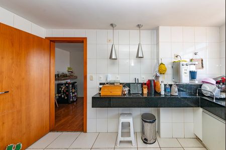 Apartamento à venda com 168m², 3 quartos e 3 vagas Apartamento à venda com 168m², 3 quartos e 3 vagasCozinha