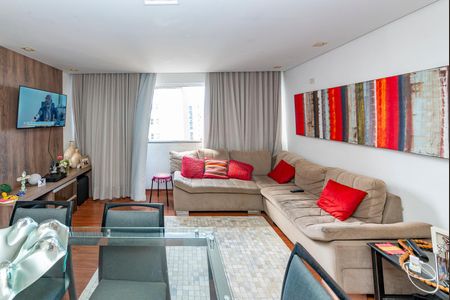 Apartamento à venda com 168m², 3 quartos e 3 vagas Apartamento à venda com 168m², 3 quartos e 3 vagasSala 1