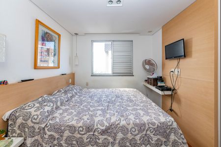 Apartamento à venda com 168m², 3 quartos e 3 vagas Apartamento à venda com 168m², 3 quartos e 3 vagasSuíte