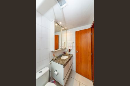 Apartamento à venda com 168m², 3 quartos e 3 vagas Apartamento à venda com 168m², 3 quartos e 3 vagasBanheiro Social