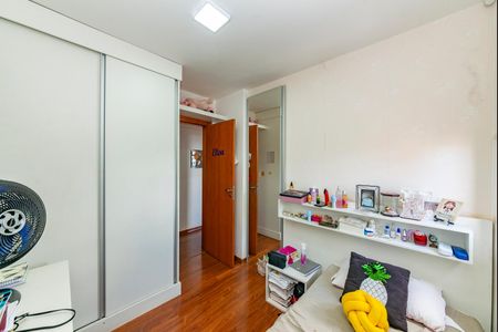 Apartamento à venda com 168m², 3 quartos e 3 vagas Apartamento à venda com 168m², 3 quartos e 3 vagasQuarto 1