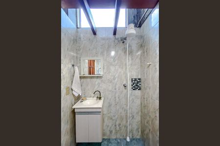 Casa à venda com 270m², 3 quartos e 6 vagas Casa à venda com 270m², 3 quartos e 6 vagasBanheiro de serviço
