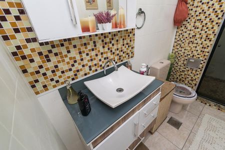 Apartamento à venda com 78m², 3 quartos e 1 vaga Apartamento à venda com 78m², 3 quartos e 1 vagaBanheiro