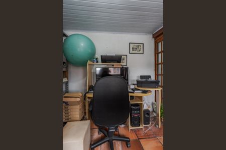 Apartamento à venda com 240m², 3 quartos e 2 vagas Apartamento à venda com 240m², 3 quartos e 2 vagasEscritório