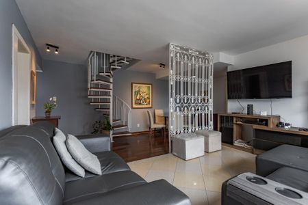 Apartamento à venda com 240m², 3 quartos e 2 vagas Apartamento à venda com 240m², 3 quartos e 2 vagasSala