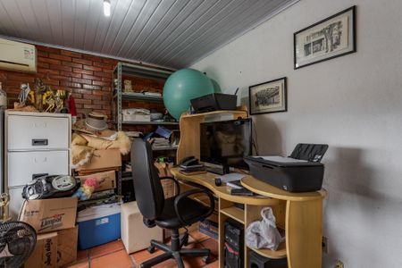 Apartamento à venda com 240m², 3 quartos e 2 vagas Apartamento à venda com 240m², 3 quartos e 2 vagasEscritório