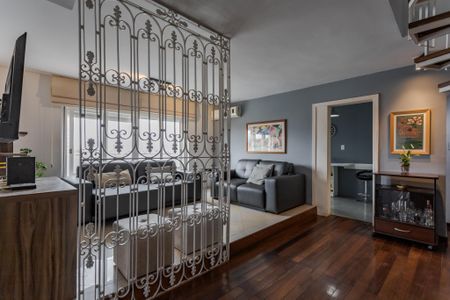 Apartamento à venda com 240m², 3 quartos e 2 vagas Apartamento à venda com 240m², 3 quartos e 2 vagasSala