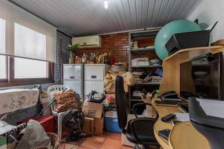 Apartamento à venda com 240m², 3 quartos e 2 vagas Apartamento à venda com 240m², 3 quartos e 2 vagasEscritório