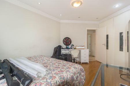Apartamento para alugar com 300m², 3 quartos e 6 vagas Apartamento para alugar com 300m², 3 quartos e 6 vagasSuíte 2