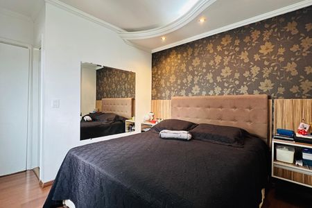 Apartamento à venda com 76m², 3 quartos e 2 vagas Apartamento à venda com 76m², 3 quartos e 2 vagasSuíte