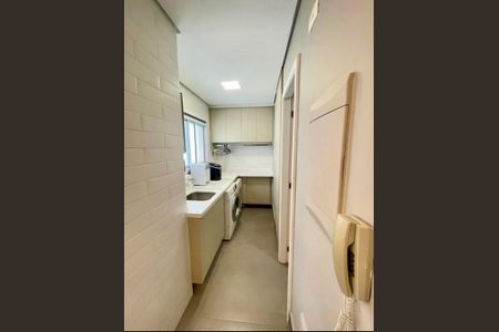 Apartamento à venda com 144m², 3 quartos e 2 vagas Apartamento à venda com 144m², 3 quartos e 2 vagasLavanderia