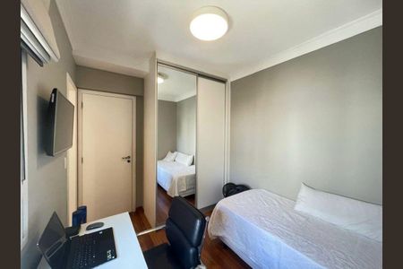 Apartamento à venda com 144m², 3 quartos e 2 vagas Apartamento à venda com 144m², 3 quartos e 2 vagasQuarto