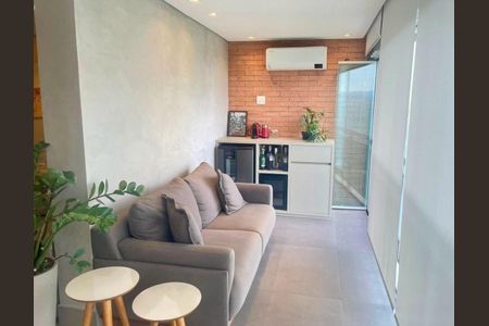 Apartamento à venda com 144m², 3 quartos e 2 vagas Apartamento à venda com 144m², 3 quartos e 2 vagasSacada