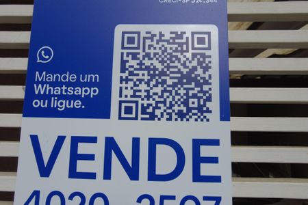 Casa à venda com 240m², 3 quartos e 2 vagasPlaquinha CYAT-62...