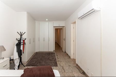 Apartamento à venda com 167m², 3 quartos e 3 vagasSuíte